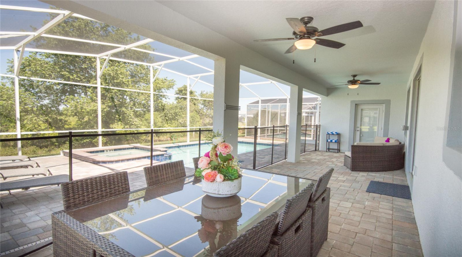 DAVENPORT, Florida 33896, 6 Bedrooms Bedrooms, ,6 BathroomsBathrooms,Residential,For Sale,INTERLOCKING,0,MFRO6384488