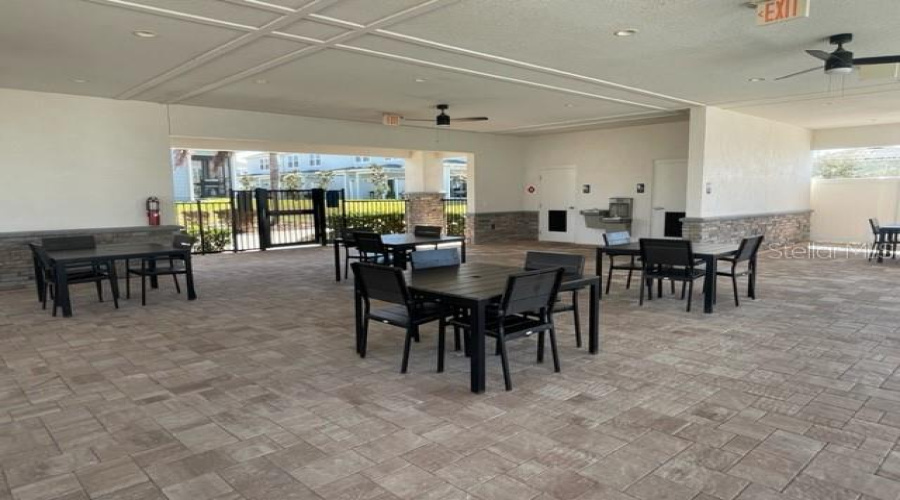 DAVENPORT, Florida 33896, 5 Bedrooms Bedrooms, ,3 BathroomsBathrooms,Residential,For Sale,LOVELY,0,MFRS5144484