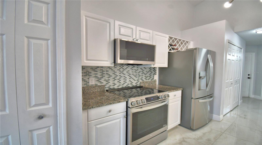 DAVENPORT, Florida 33837, 4 Bedrooms Bedrooms, ,3 BathroomsBathrooms,Residential,For Sale,TIVOLI,0,MFRO6384560