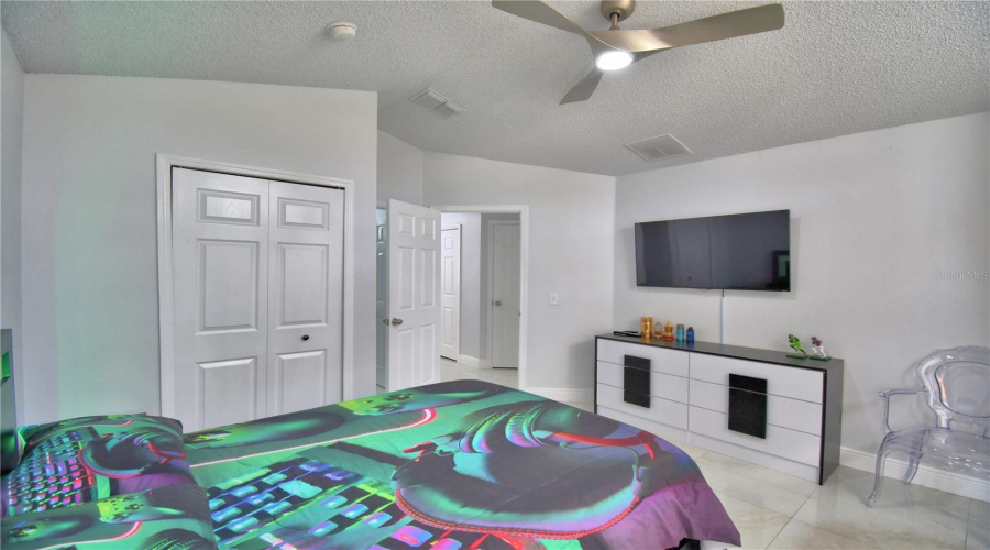 DAVENPORT, Florida 33837, 4 Bedrooms Bedrooms, ,3 BathroomsBathrooms,Residential,For Sale,TIVOLI,0,MFRO6384560