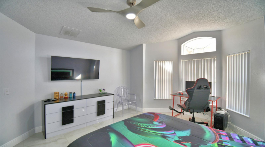DAVENPORT, Florida 33837, 4 Bedrooms Bedrooms, ,3 BathroomsBathrooms,Residential,For Sale,TIVOLI,0,MFRO6384560