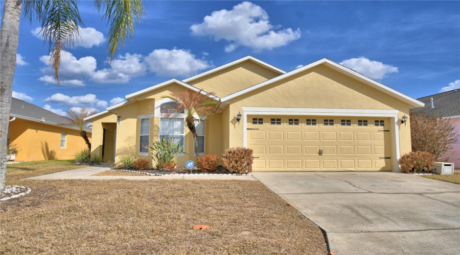 DAVENPORT, Florida 33837, 4 Bedrooms Bedrooms, ,3 BathroomsBathrooms,Residential,For Sale,TIVOLI,0,MFRO6384560