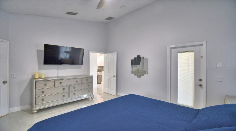 DAVENPORT, Florida 33837, 4 Bedrooms Bedrooms, ,3 BathroomsBathrooms,Residential,For Sale,TIVOLI,0,MFRO6384560