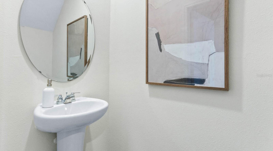 DAVENPORT, Florida 33837, 3 Bedrooms Bedrooms, ,2 BathroomsBathrooms,Residential,For Sale,PENGUIN,0,MFRO6326948