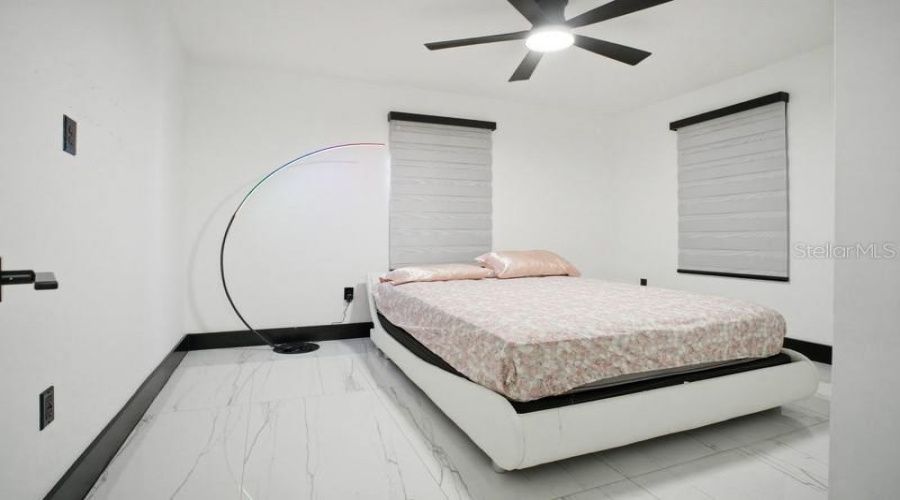 KISSIMMEE, Florida 34746, 5 Bedrooms Bedrooms, ,3 BathroomsBathrooms,Residential,For Sale,RAINIER,0,MFRS5144514