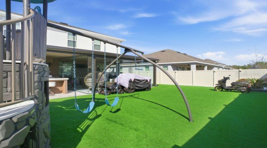 KISSIMMEE, Florida 34746, 5 Bedrooms Bedrooms, ,3 BathroomsBathrooms,Residential,For Sale,RAINIER,0,MFRS5144514