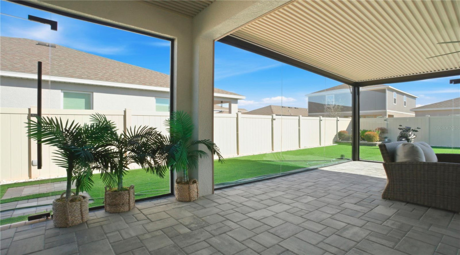 KISSIMMEE, Florida 34746, 5 Bedrooms Bedrooms, ,3 BathroomsBathrooms,Residential,For Sale,RAINIER,0,MFRS5144514