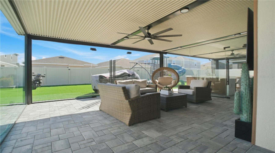 KISSIMMEE, Florida 34746, 5 Bedrooms Bedrooms, ,3 BathroomsBathrooms,Residential,For Sale,RAINIER,0,MFRS5144514