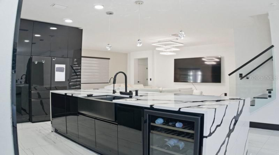 KISSIMMEE, Florida 34746, 5 Bedrooms Bedrooms, ,3 BathroomsBathrooms,Residential,For Sale,RAINIER,0,MFRS5144514