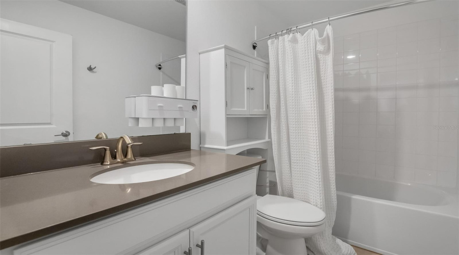 DAVENPORT, Florida 33896, 8 Bedrooms Bedrooms, ,5 BathroomsBathrooms,Residential,For Sale,SOMMERSET HILLS,0,MFRO6384809