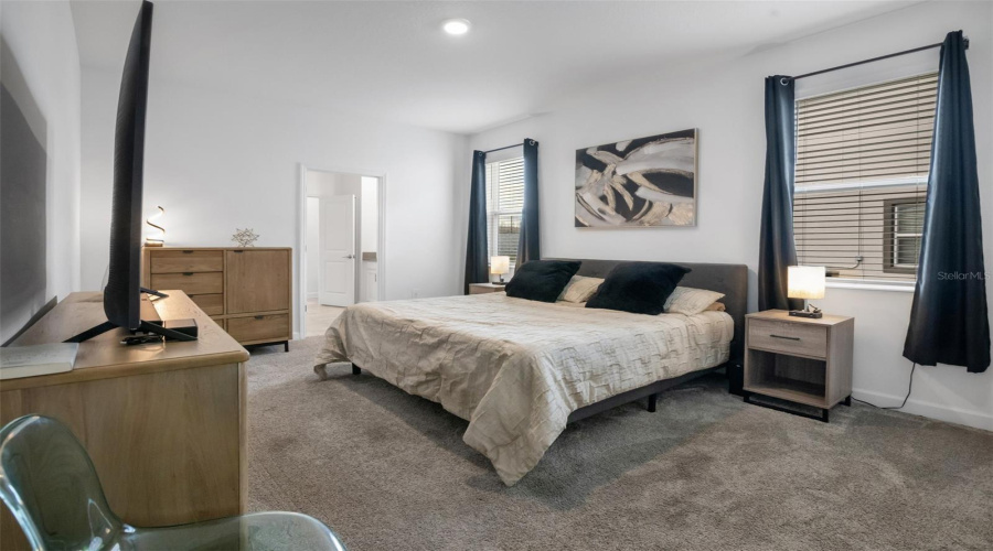 DAVENPORT, Florida 33896, 8 Bedrooms Bedrooms, ,5 BathroomsBathrooms,Residential,For Sale,SOMMERSET HILLS,0,MFRO6384809