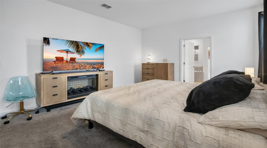 DAVENPORT, Florida 33896, 8 Bedrooms Bedrooms, ,5 BathroomsBathrooms,Residential,For Sale,SOMMERSET HILLS,0,MFRO6384809