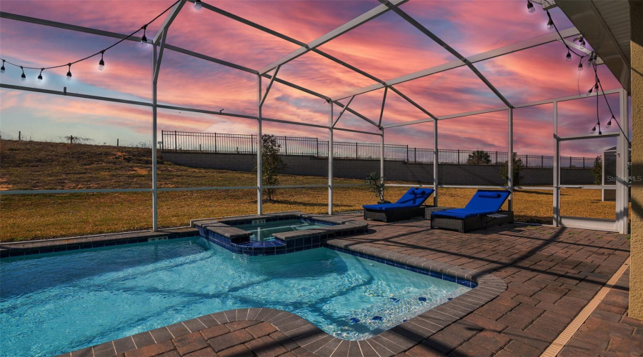 DAVENPORT, Florida 33896, 8 Bedrooms Bedrooms, ,5 BathroomsBathrooms,Residential,For Sale,SOMMERSET HILLS,0,MFRO6384809