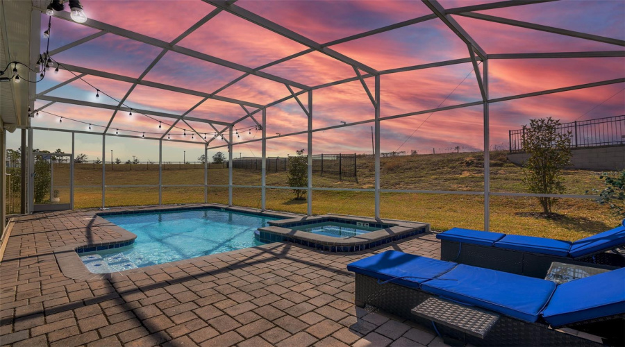 DAVENPORT, Florida 33896, 8 Bedrooms Bedrooms, ,5 BathroomsBathrooms,Residential,For Sale,SOMMERSET HILLS,0,MFRO6384809