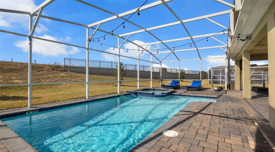 DAVENPORT, Florida 33896, 8 Bedrooms Bedrooms, ,5 BathroomsBathrooms,Residential,For Sale,SOMMERSET HILLS,0,MFRO6384809