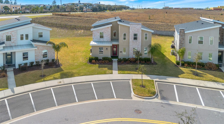 DAVENPORT, Florida 33896, 8 Bedrooms Bedrooms, ,5 BathroomsBathrooms,Residential,For Sale,SOMMERSET HILLS,0,MFRO6384809