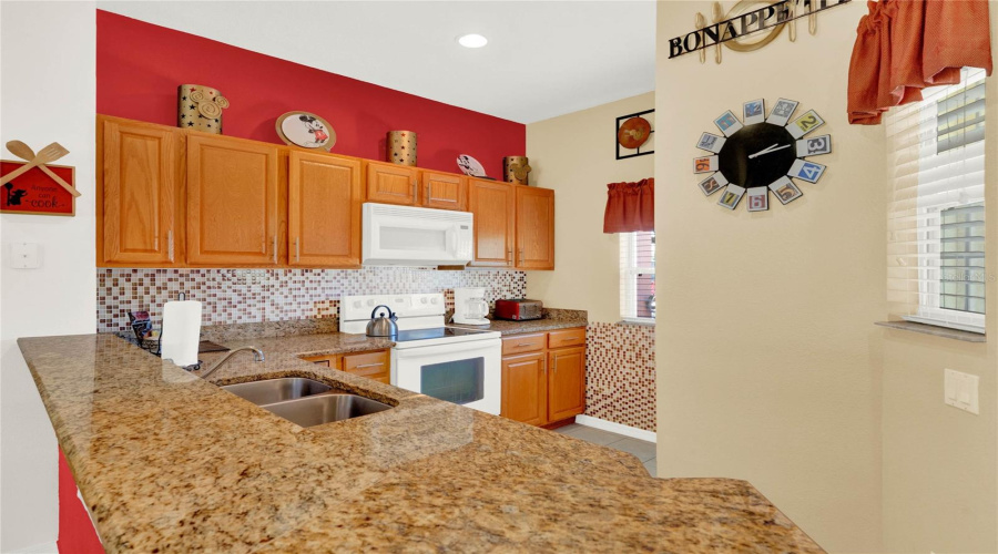 KISSIMMEE, Florida 34747, 3 Bedrooms Bedrooms, ,2 BathroomsBathrooms,Residential,For Sale,YELLOW LANTANA,0,MFRO6282664