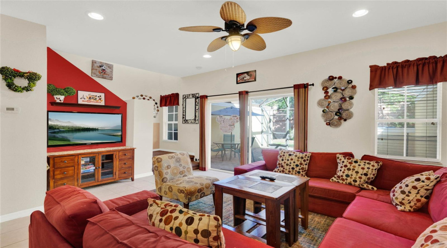 KISSIMMEE, Florida 34747, 3 Bedrooms Bedrooms, ,2 BathroomsBathrooms,Residential,For Sale,YELLOW LANTANA,0,MFRO6282664