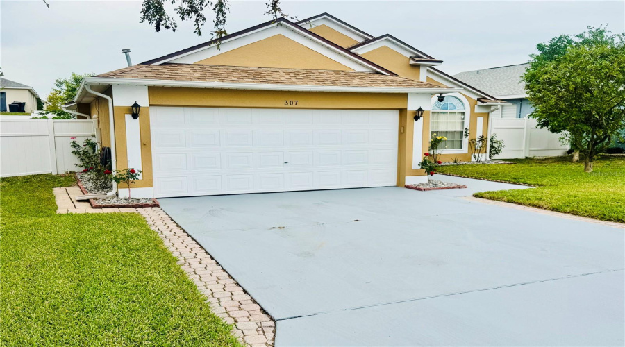 DAVENPORT, Florida 33837, 3 Bedrooms Bedrooms, ,2 BathroomsBathrooms,Residential,For Sale,NICHOLSON,0,MFRS5138086