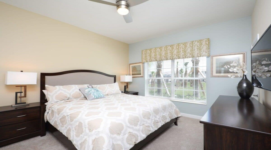 KISSIMMEE, Florida 34746, 4 Bedrooms Bedrooms, ,3 BathroomsBathrooms,Residential,For Sale,CLOCK TOWER,0,MFRO6279626