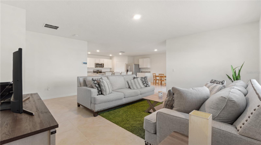 DAVENPORT, Florida 33837, 4 Bedrooms Bedrooms, ,2 BathroomsBathrooms,Residential,For Sale,BROOKLET,0,MFRO6384294