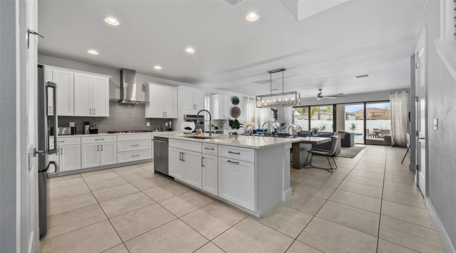 REUNION, Florida 34747, 6 Bedrooms Bedrooms, ,5 BathroomsBathrooms,Residential,For Sale,GATHERING,0,MFRO6385295