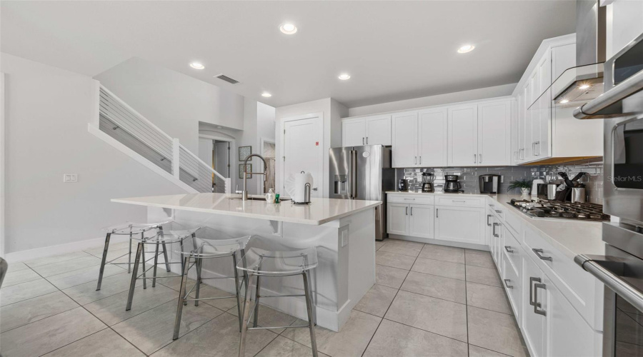 REUNION, Florida 34747, 6 Bedrooms Bedrooms, ,5 BathroomsBathrooms,Residential,For Sale,GATHERING,0,MFRO6385295