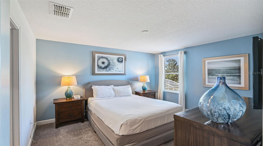 DAVENPORT, Florida 33896, 9 Bedrooms Bedrooms, ,5 BathroomsBathrooms,Residential,For Sale,STINGER,0,MFRS5144582