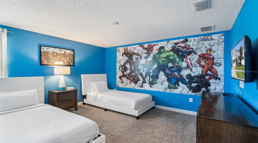 DAVENPORT, Florida 33896, 9 Bedrooms Bedrooms, ,5 BathroomsBathrooms,Residential,For Sale,STINGER,0,MFRS5144582