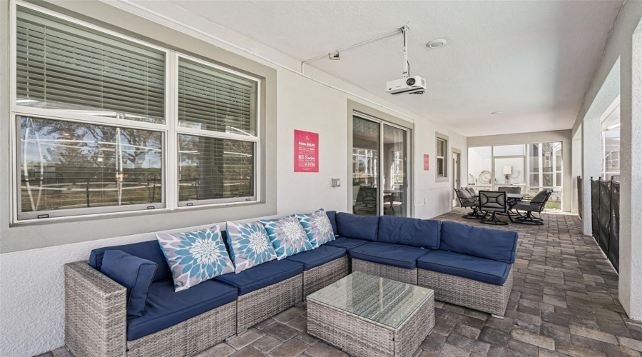 DAVENPORT, Florida 33896, 9 Bedrooms Bedrooms, ,5 BathroomsBathrooms,Residential,For Sale,STINGER,0,MFRS5144582