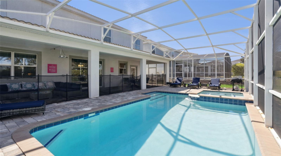 DAVENPORT, Florida 33896, 9 Bedrooms Bedrooms, ,5 BathroomsBathrooms,Residential,For Sale,STINGER,0,MFRS5144582