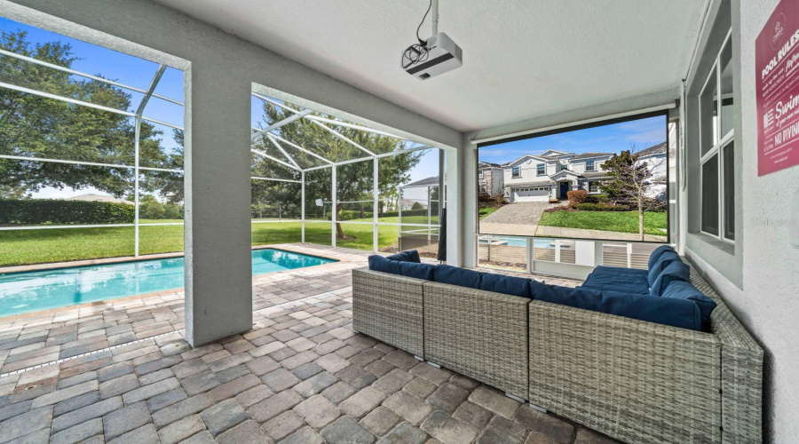 DAVENPORT, Florida 33896, 9 Bedrooms Bedrooms, ,5 BathroomsBathrooms,Residential,For Sale,STINGER,0,MFRS5144582