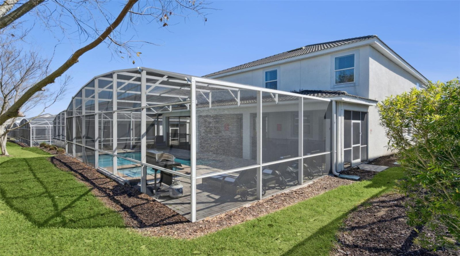 DAVENPORT, Florida 33896, 9 Bedrooms Bedrooms, ,5 BathroomsBathrooms,Residential,For Sale,STINGER,0,MFRS5144582