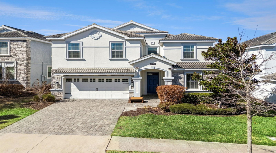 DAVENPORT, Florida 33896, 9 Bedrooms Bedrooms, ,5 BathroomsBathrooms,Residential,For Sale,STINGER,0,MFRS5144582