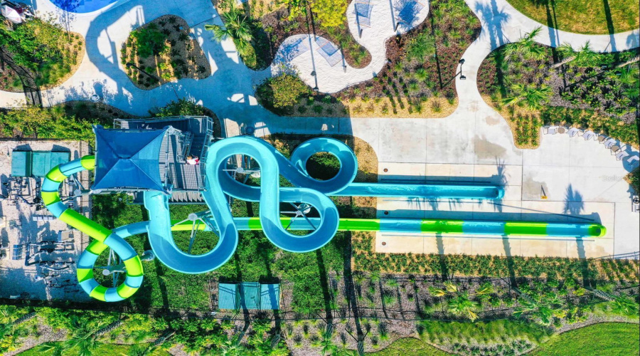 DAVENPORT, Florida 33896, 9 Bedrooms Bedrooms, ,5 BathroomsBathrooms,Residential,For Sale,STINGER,0,MFRS5144582