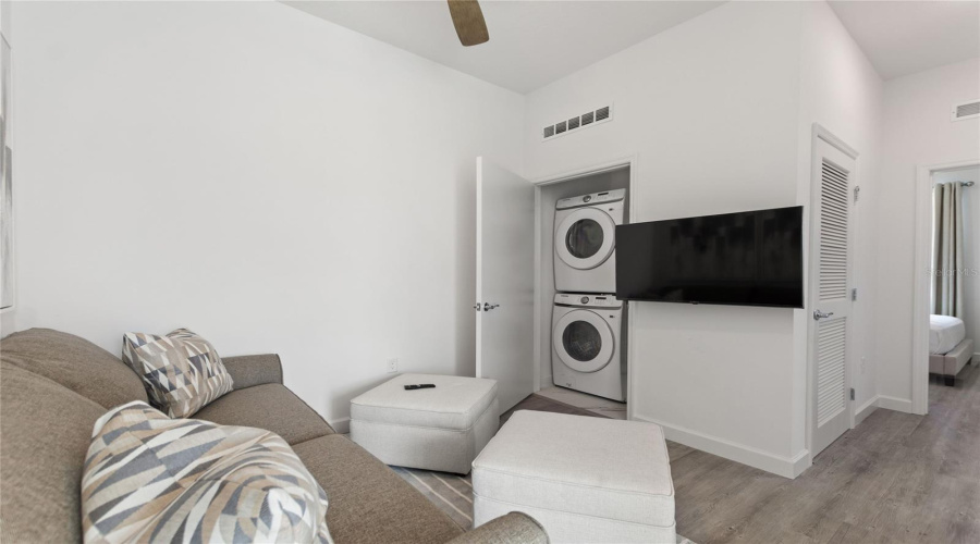 DAVENPORT, Florida 33896, 3 Bedrooms Bedrooms, ,2 BathroomsBathrooms,Residential,For Sale,TRIKOMO,0,MFRO6385848