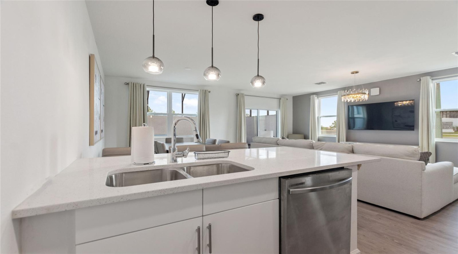 DAVENPORT, Florida 33896, 3 Bedrooms Bedrooms, ,2 BathroomsBathrooms,Residential,For Sale,TRIKOMO,0,MFRO6385848