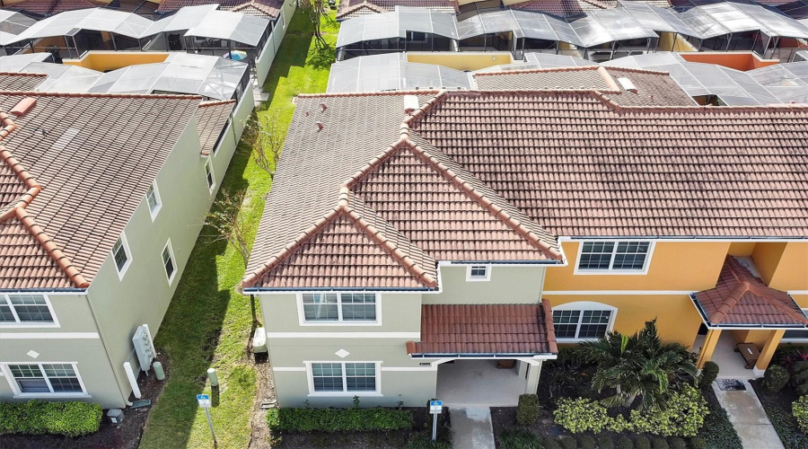 KISSIMMEE, Florida 34747, 5 Bedrooms Bedrooms, ,4 BathroomsBathrooms,Residential,For Sale,CALIFORNIA PALM,0,MFRO6385662