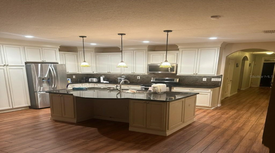 DAVENPORT, Florida 33896, 4 Bedrooms Bedrooms, ,2 BathroomsBathrooms,Residential,For Sale,MARABOU,0,MFRTB8479814