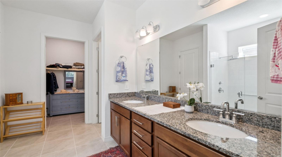 KISSIMMEE, Florida 34747, 3 Bedrooms Bedrooms, ,3 BathroomsBathrooms,Residential,For Sale,LIMESTONE,0,MFRO6385021