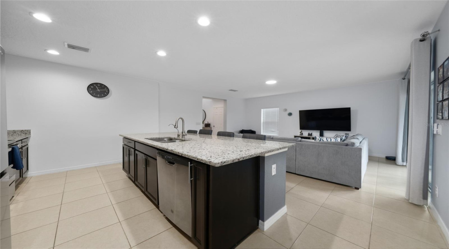 DAVENPORT, Florida 33837, 4 Bedrooms Bedrooms, ,3 BathroomsBathrooms,Residential,For Sale,ANNABELLE,0,MFRS5144583