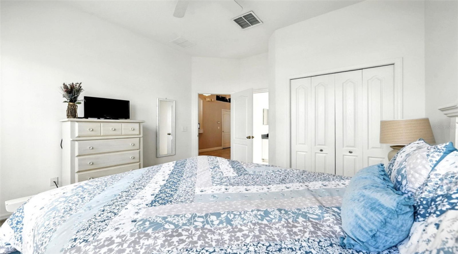 DAVENPORT, Florida 33897, 5 Bedrooms Bedrooms, ,4 BathroomsBathrooms,Residential,For Sale,TUSCAN HILLS,0,MFRS5134240