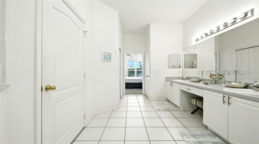 DAVENPORT, Florida 33897, 5 Bedrooms Bedrooms, ,4 BathroomsBathrooms,Residential,For Sale,TUSCAN HILLS,0,MFRS5134240