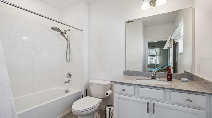 DAVENPORT, Florida 33837, 5 Bedrooms Bedrooms, ,4 BathroomsBathrooms,Residential,For Sale,FORTUNA,0,MFRO6384784