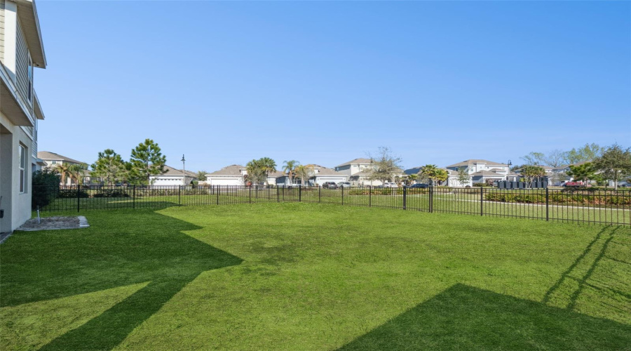 DAVENPORT, Florida 33837, 5 Bedrooms Bedrooms, ,4 BathroomsBathrooms,Residential,For Sale,FORTUNA,0,MFRO6384784