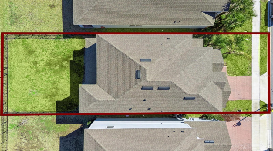 DAVENPORT, Florida 33837, 5 Bedrooms Bedrooms, ,4 BathroomsBathrooms,Residential,For Sale,FORTUNA,0,MFRO6384784