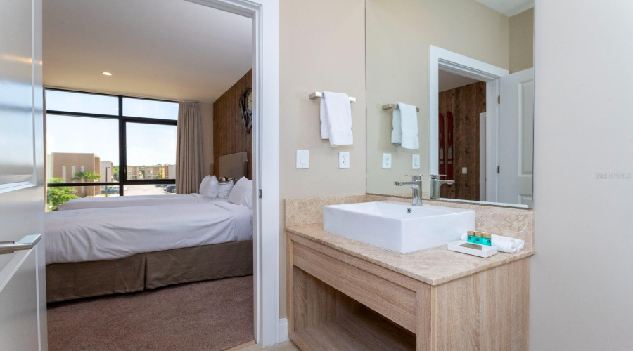 KISSIMMEE, Florida 34747, 4 Bedrooms Bedrooms, ,4 BathroomsBathrooms,Residential,For Sale,BROOKLYN,0,MFRO6380967