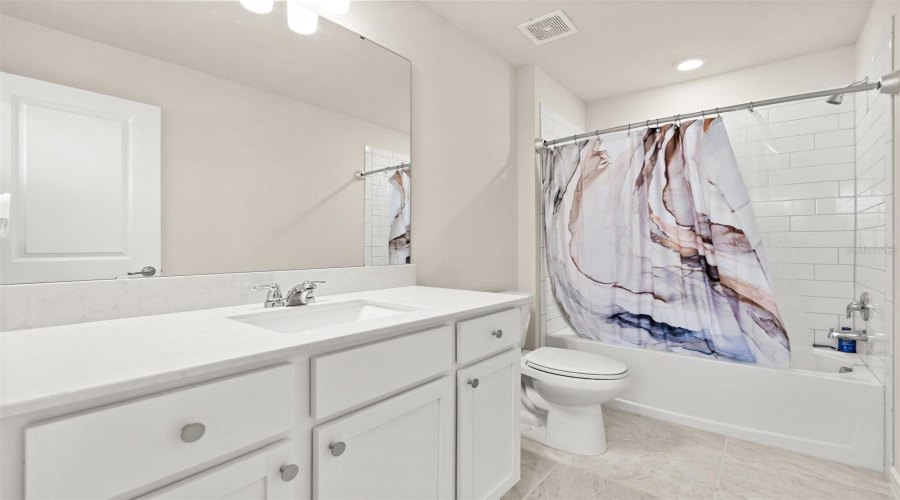 DAVENPORT, Florida 33896, 5 Bedrooms Bedrooms, ,3 BathroomsBathrooms,Residential,For Sale,LOVELY,0,MFRO6384854