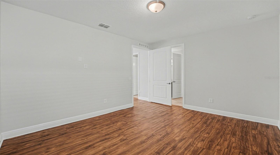 KISSIMMEE, Florida 34747, 5 Bedrooms Bedrooms, ,4 BathroomsBathrooms,Residential,For Sale,MINTON,0,MFRO6385896