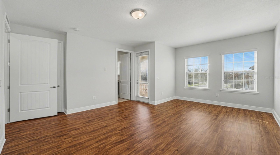 KISSIMMEE, Florida 34747, 5 Bedrooms Bedrooms, ,4 BathroomsBathrooms,Residential,For Sale,MINTON,0,MFRO6385896